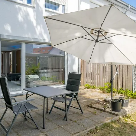 Private House *